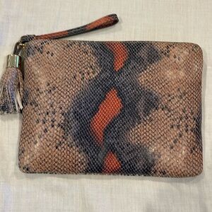 G.I.L.I. Haloguard Leather RFID Pouch/Clutch with Wristlet - snake/animal print